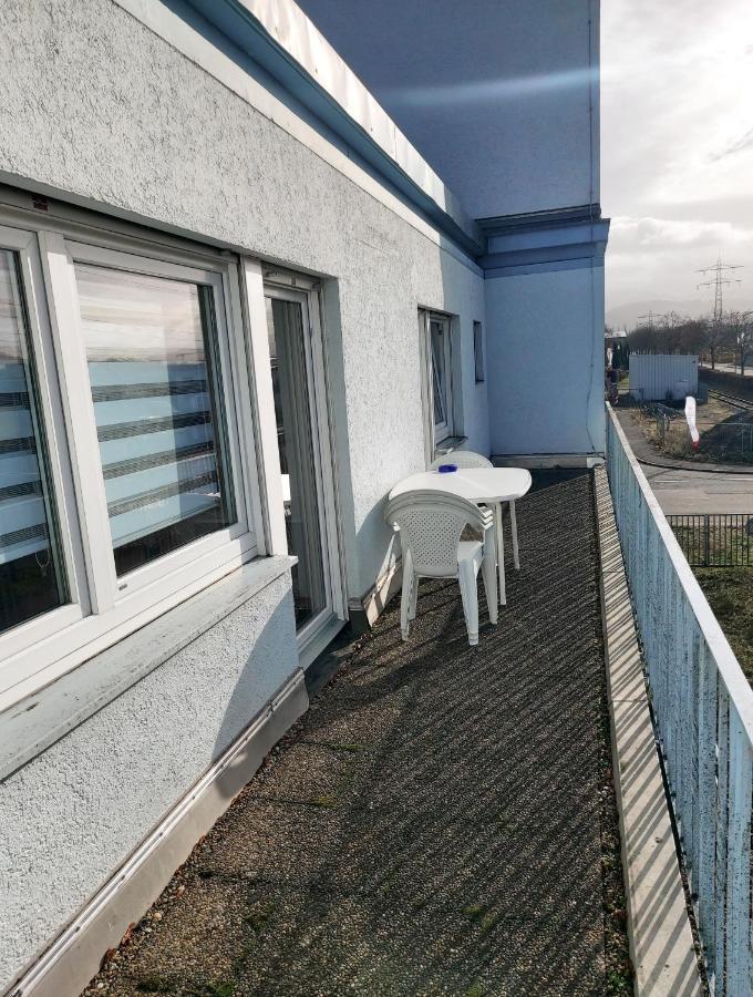 J&L Apartment Industrie Nord Фрайбург Екстериор снимка